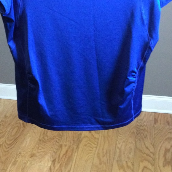L Tail royal blue ruched workout top - Picture 7 of 15